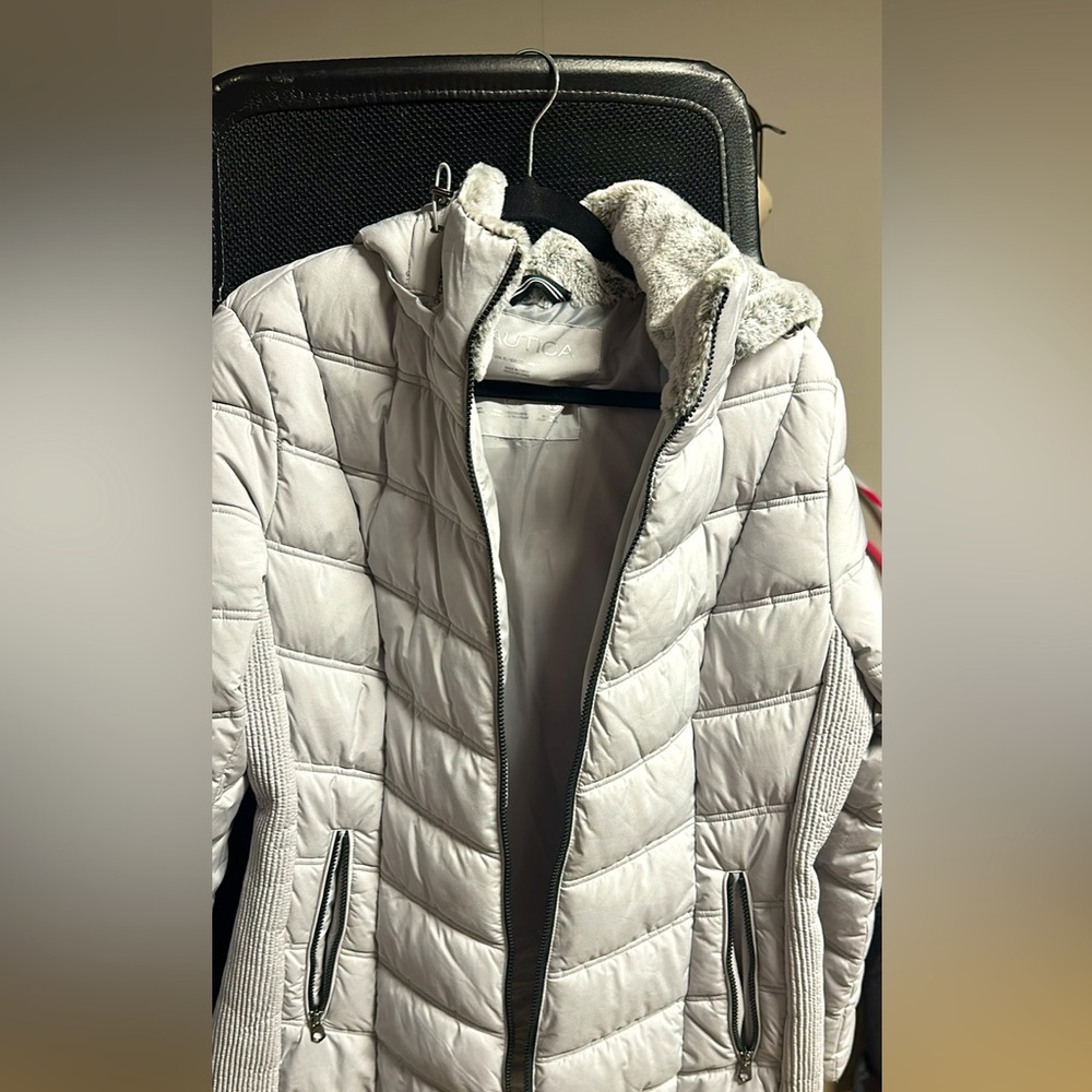 Náutica women’s puffer jacket with removable hood and fleece jacket